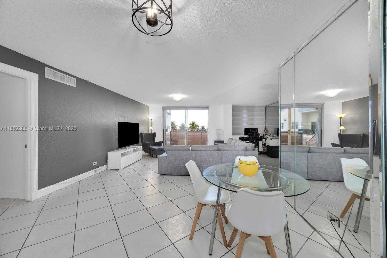Small Image of 6039 COLLINS AVE #311, Miami Beach Number 7
