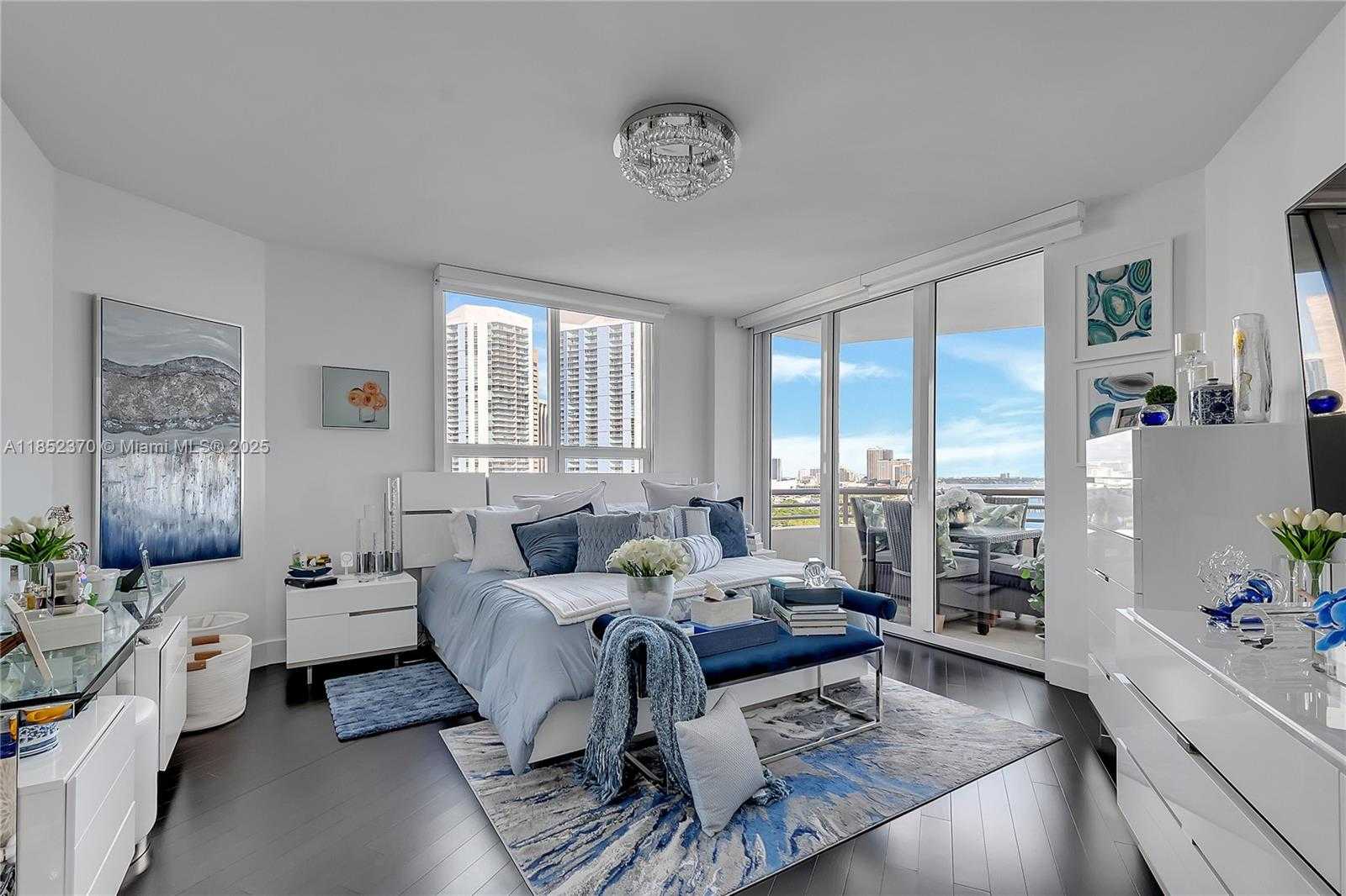 Small Image of 848 BRICKELL KEY DR #1906, Miami Number 13