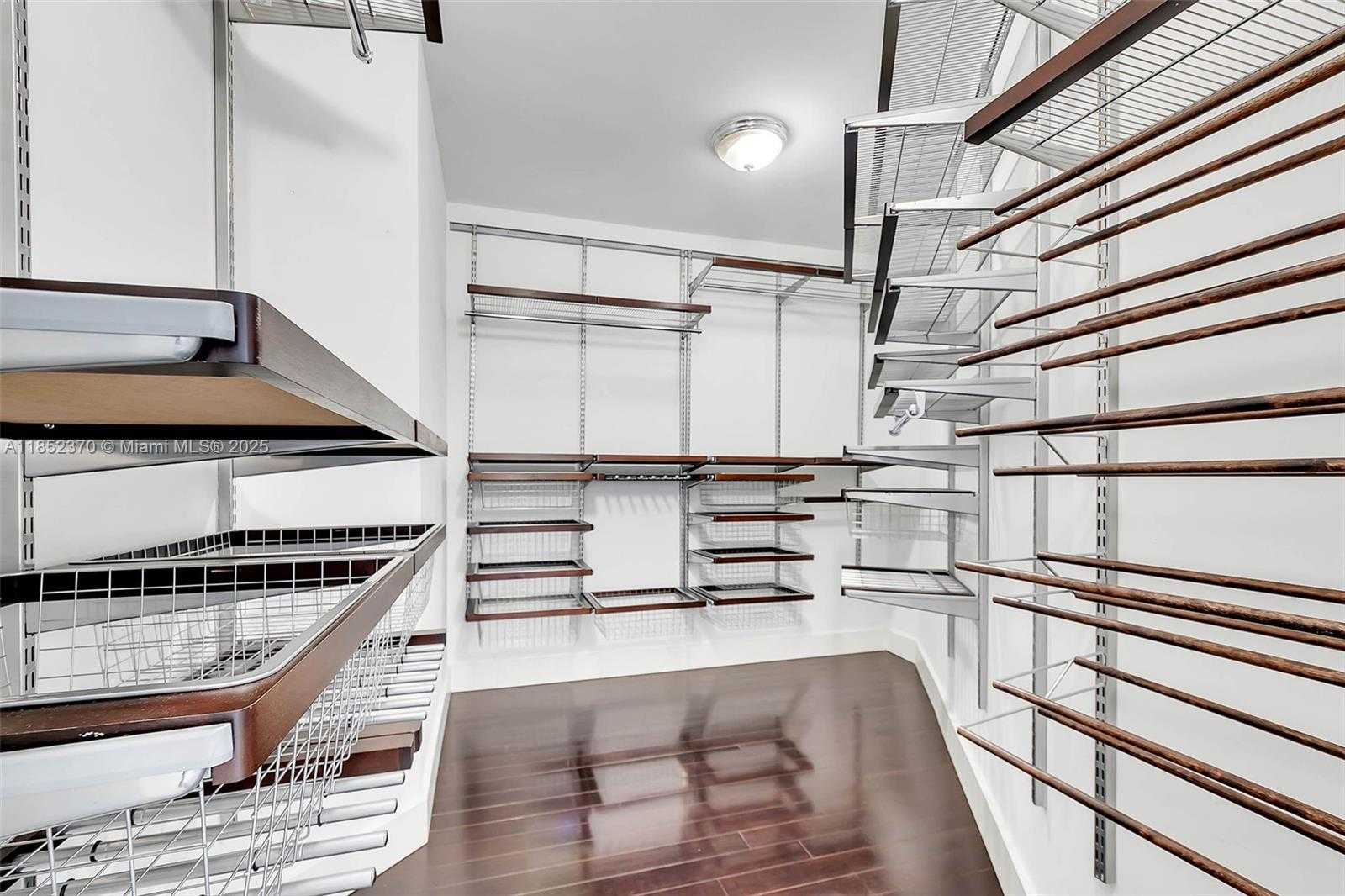 Small Image of 848 BRICKELL KEY DR #1906, Miami Number 17
