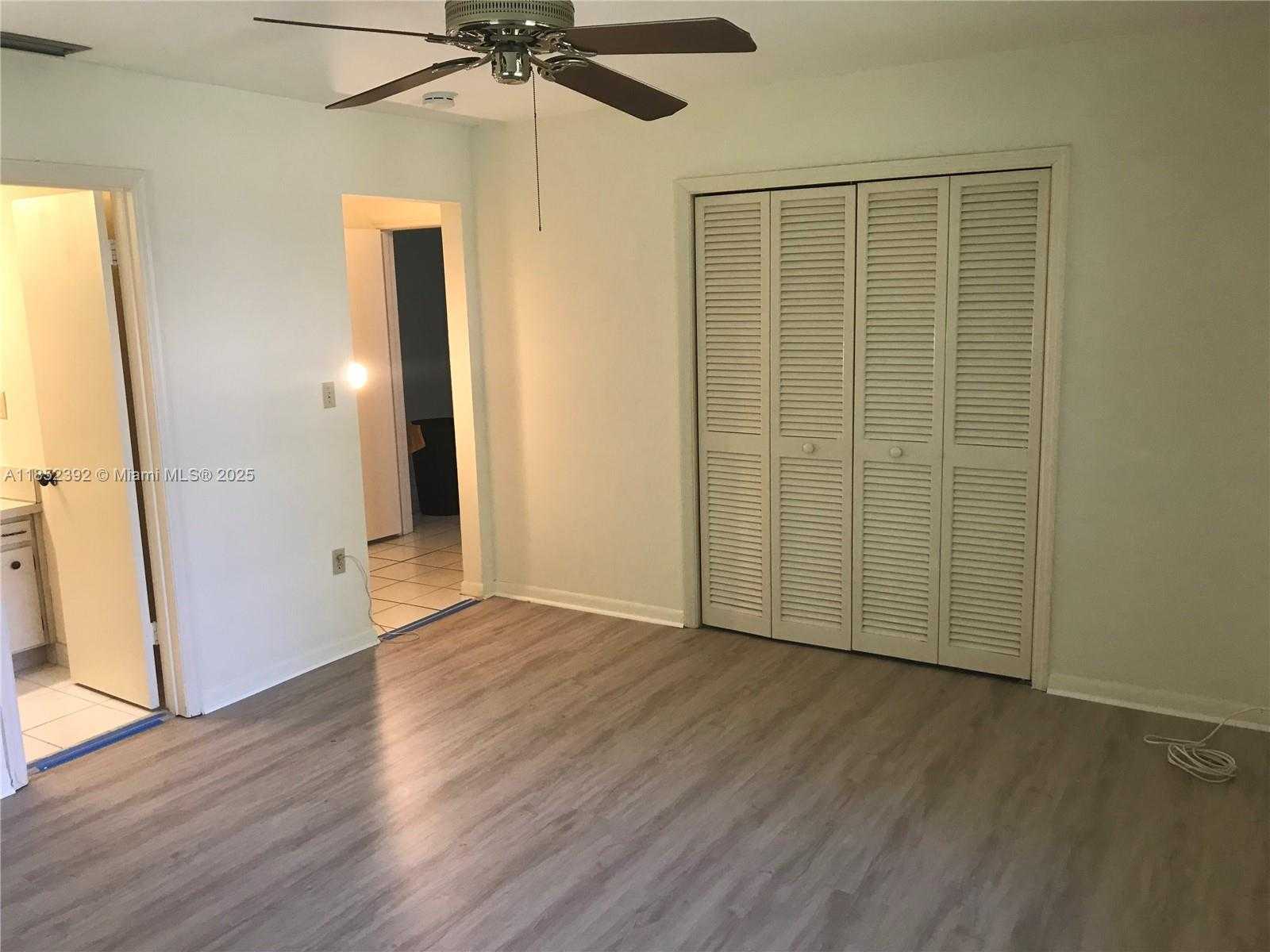 Small Image of 1239 MARIPOSA AVE #8, Coral Gables Number 9