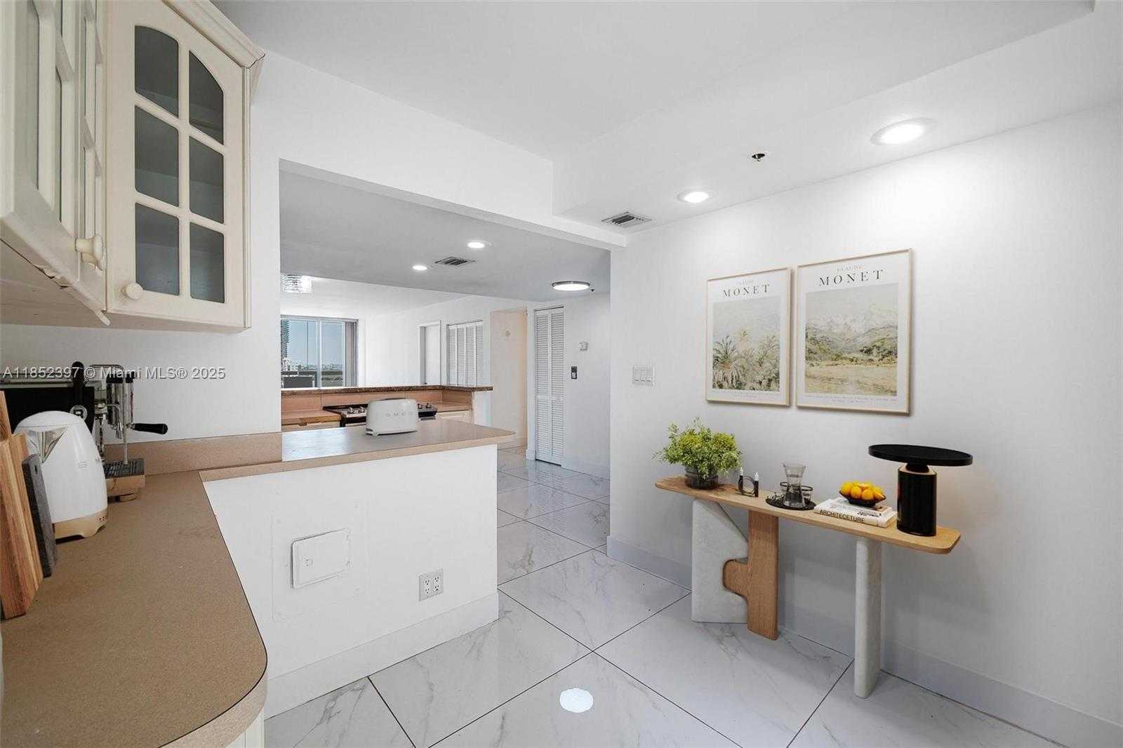 Small Image of 1717 NORTH BAYSHORE DR #A-2751, Miami Number 15