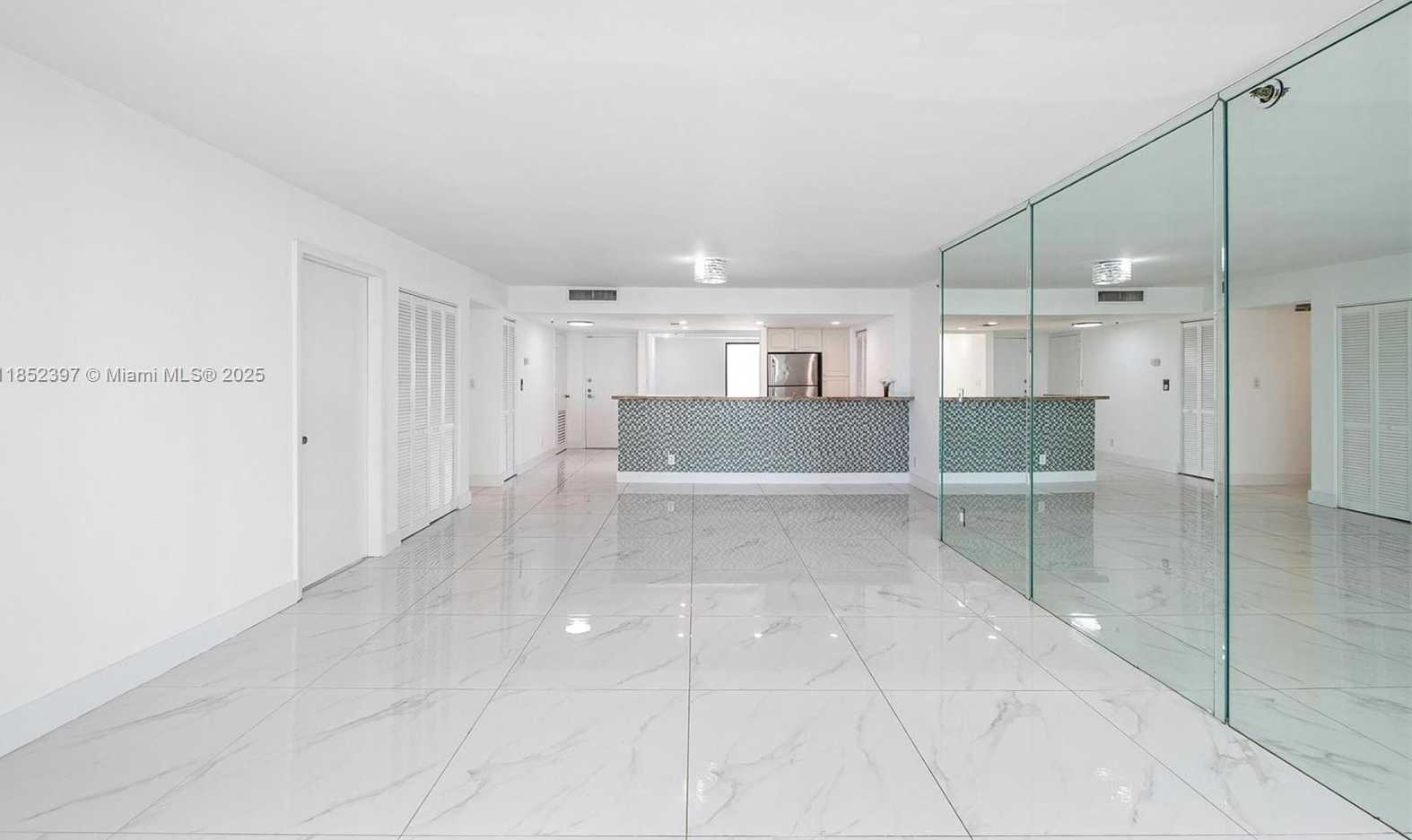 Small Image of 1717 NORTH BAYSHORE DR #A-2751, Miami Number 24