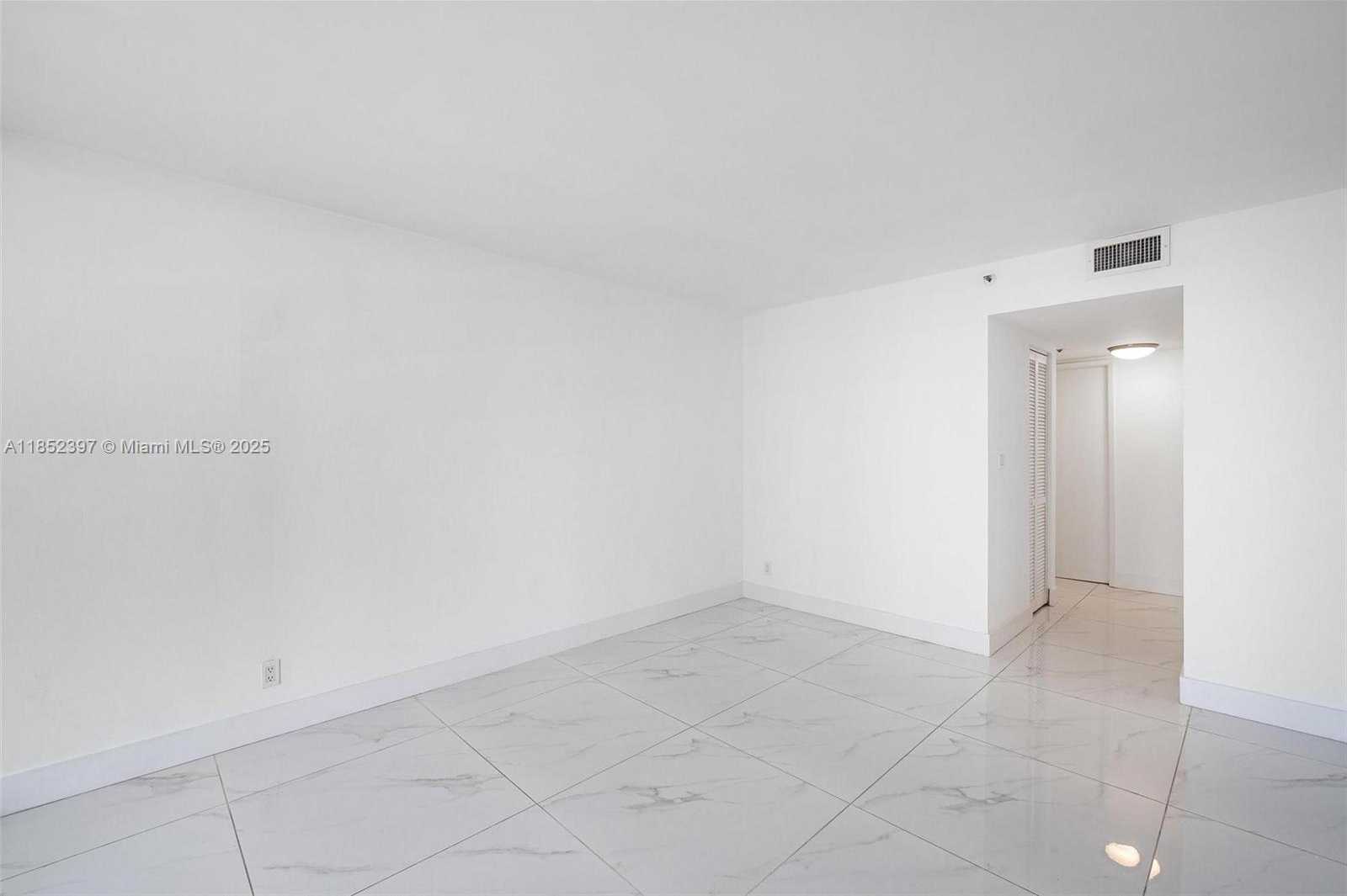 Small Image of 1717 NORTH BAYSHORE DR #A-2751, Miami Number 37