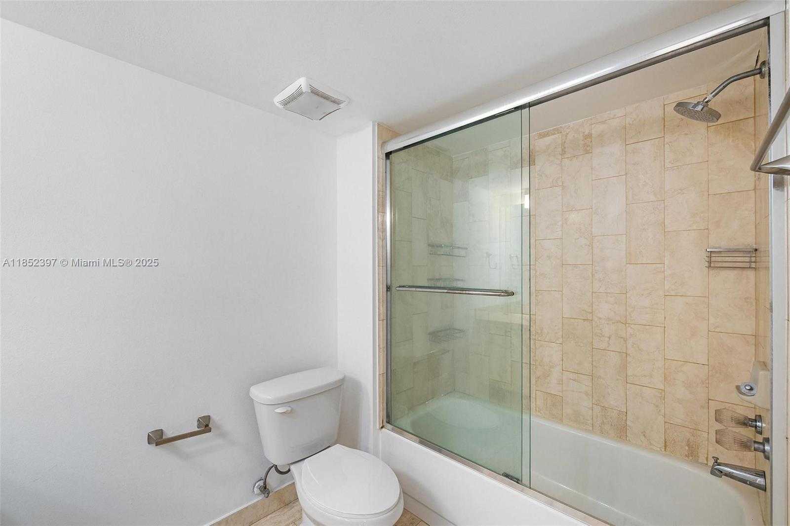Small Image of 1717 NORTH BAYSHORE DR #A-2751, Miami Number 39