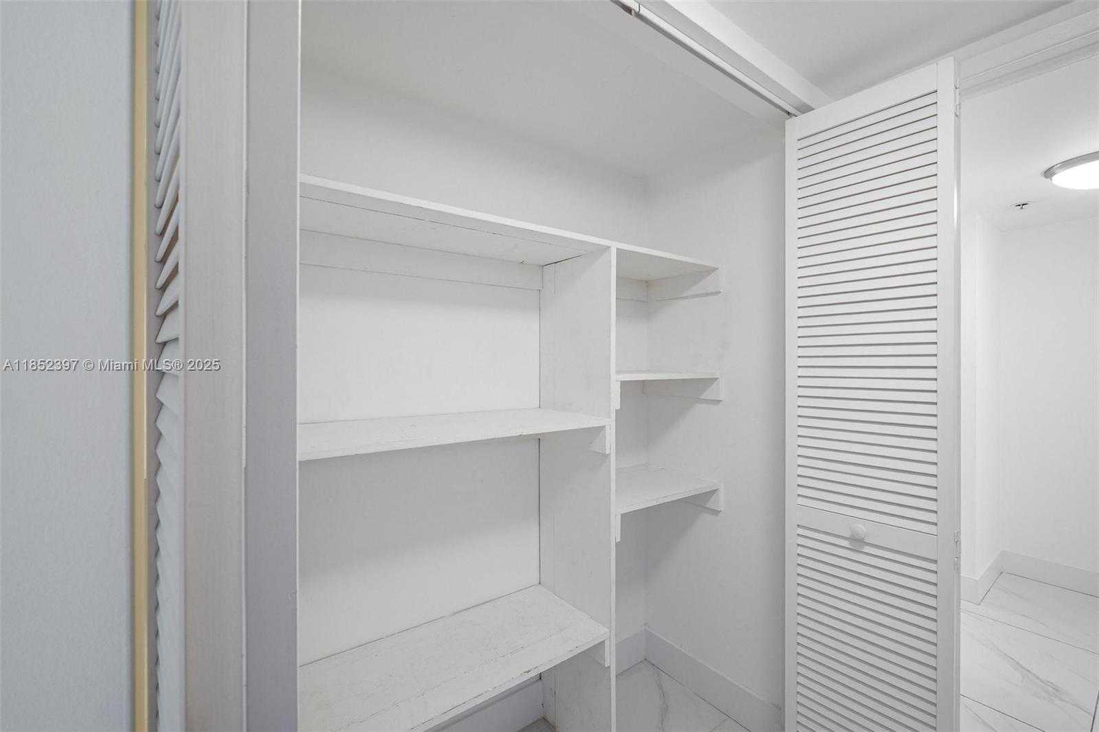 Small Image of 1717 NORTH BAYSHORE DR #A-2751, Miami Number 41