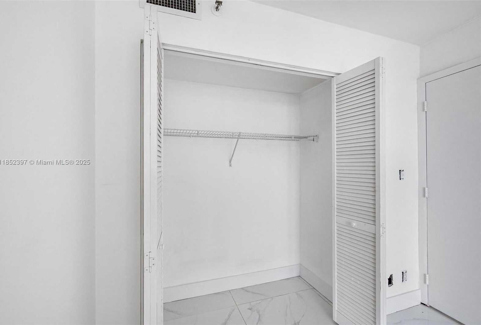 Small Image of 1717 NORTH BAYSHORE DR #A-2751, Miami Number 46