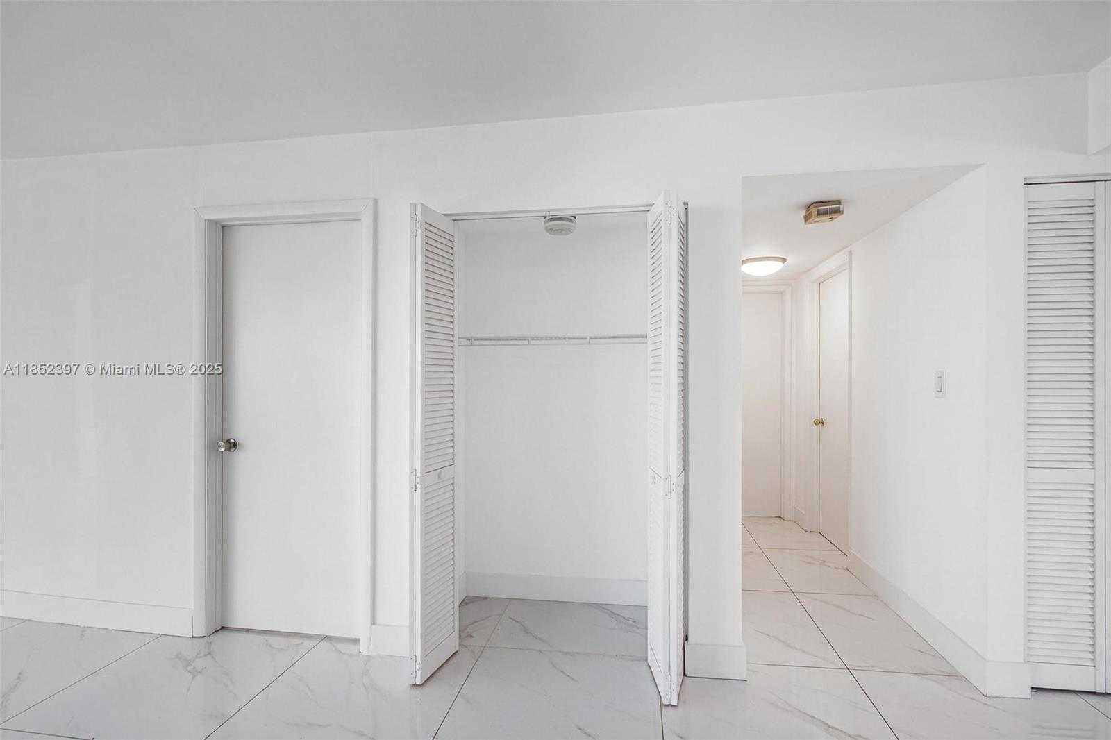 Small Image of 1717 NORTH BAYSHORE DR #A-2751, Miami Number 47