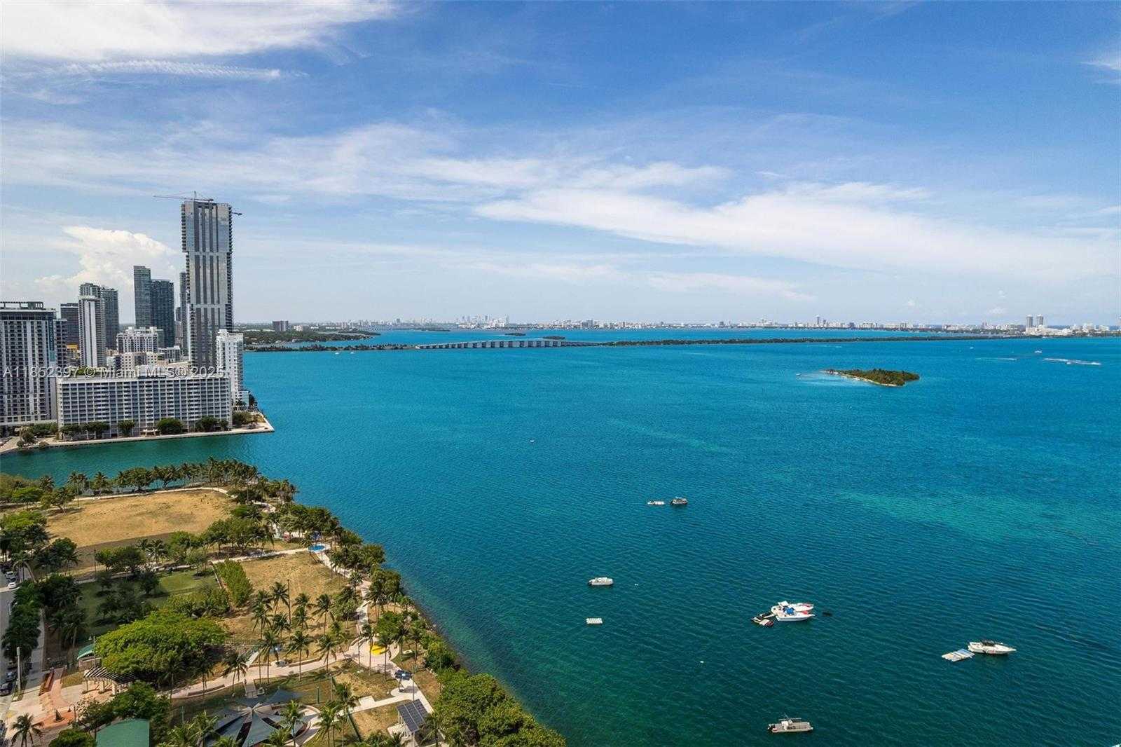 Small Image of 1717 NORTH BAYSHORE DR #A-2751, Miami Number 60