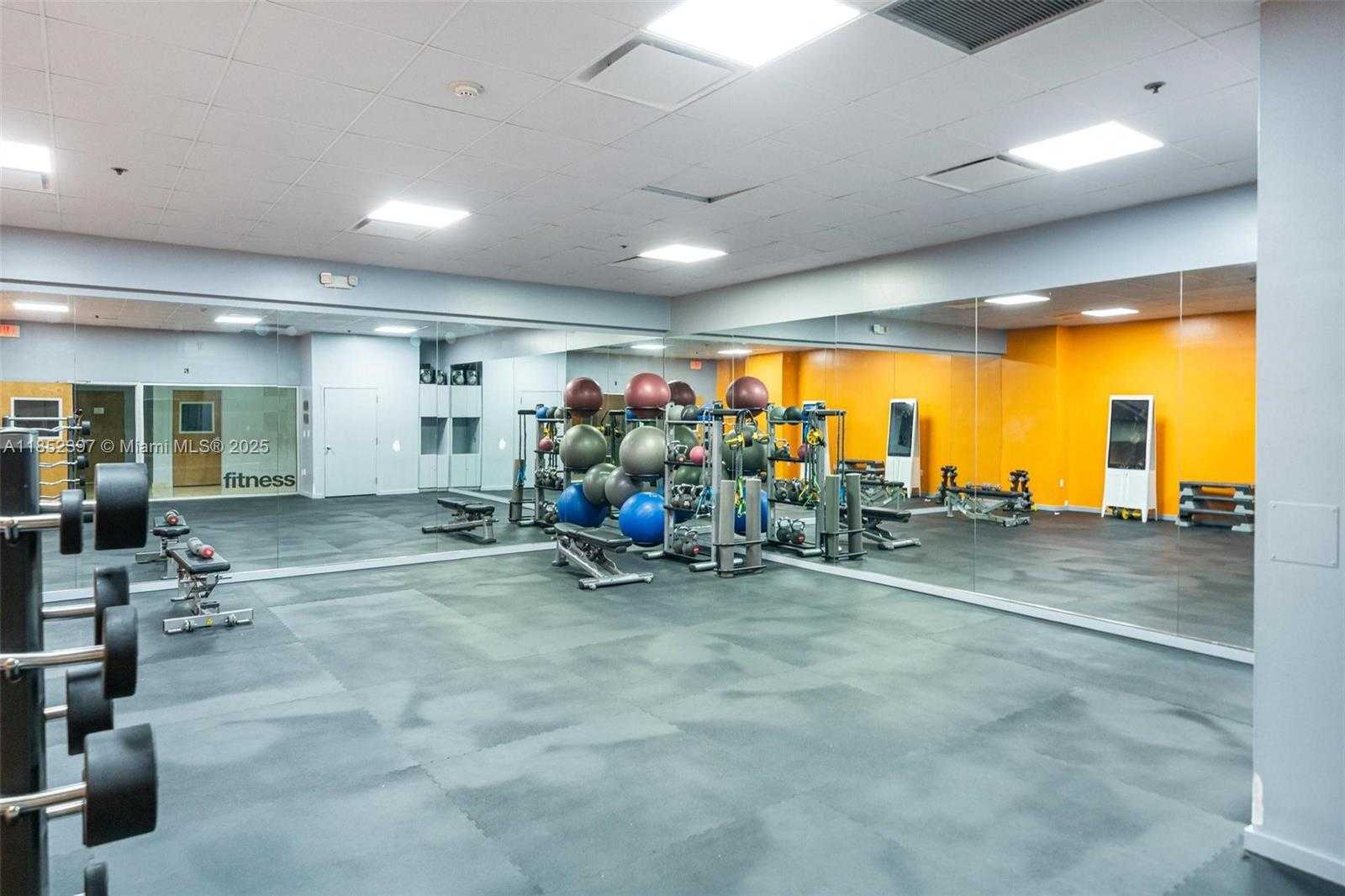 Small Image of 1717 NORTH BAYSHORE DR #A-2751, Miami Number 66