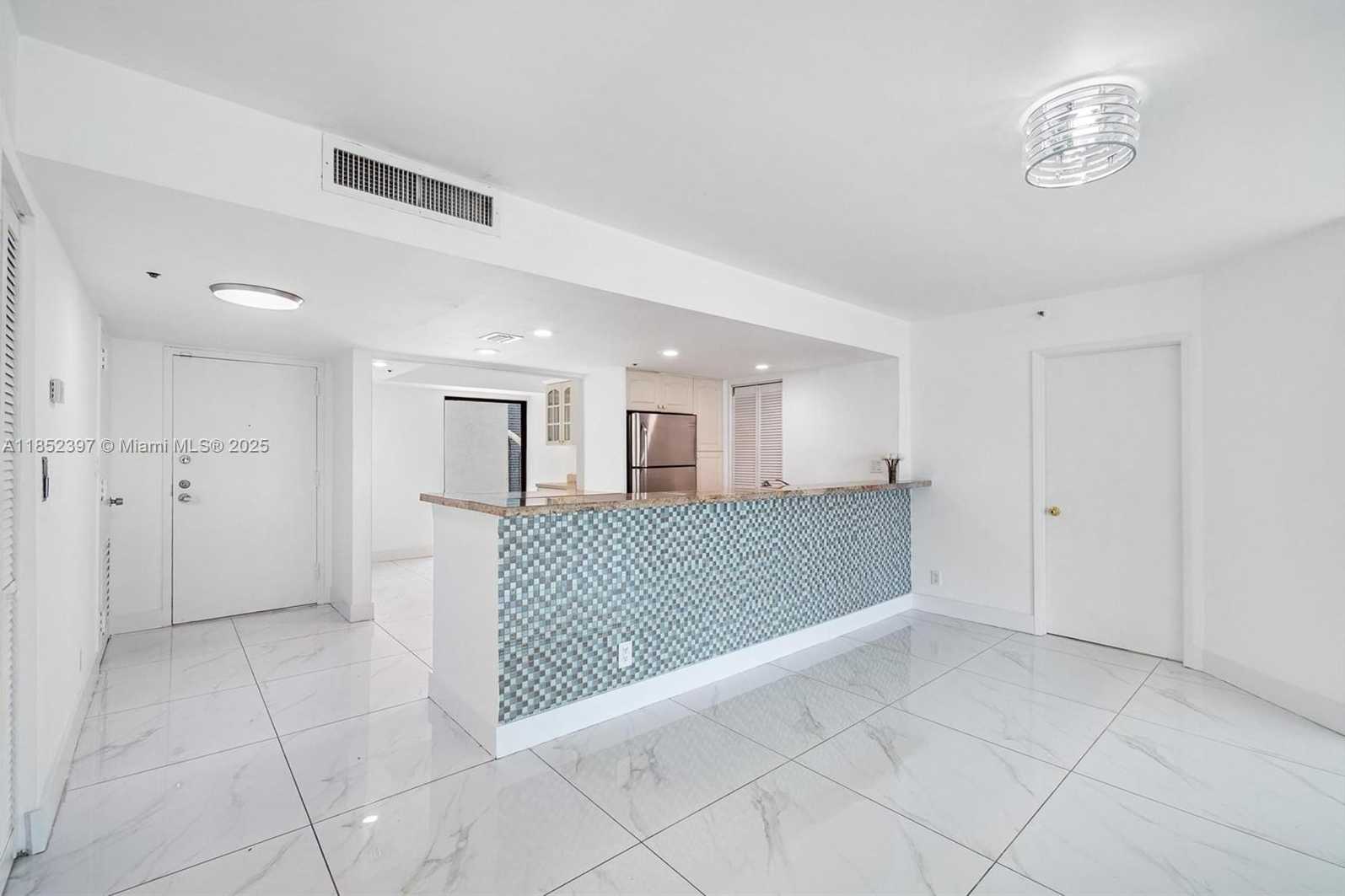 Small Image of 1717 NORTH BAYSHORE DR #A-2751, Miami Number 7