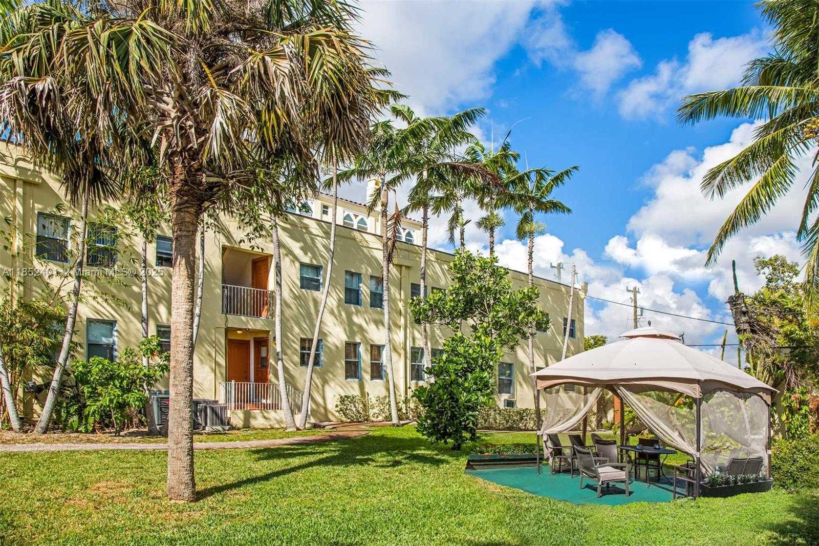 Small Image of 421 GRAND CONCOURSE #6, Miami Shores Number 7