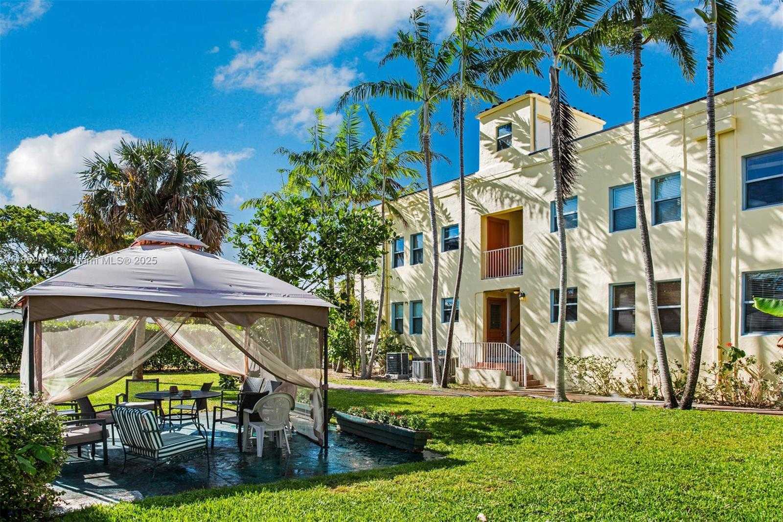 Small Image of 421 GRAND CONCOURSE #6, Miami Shores Number 8