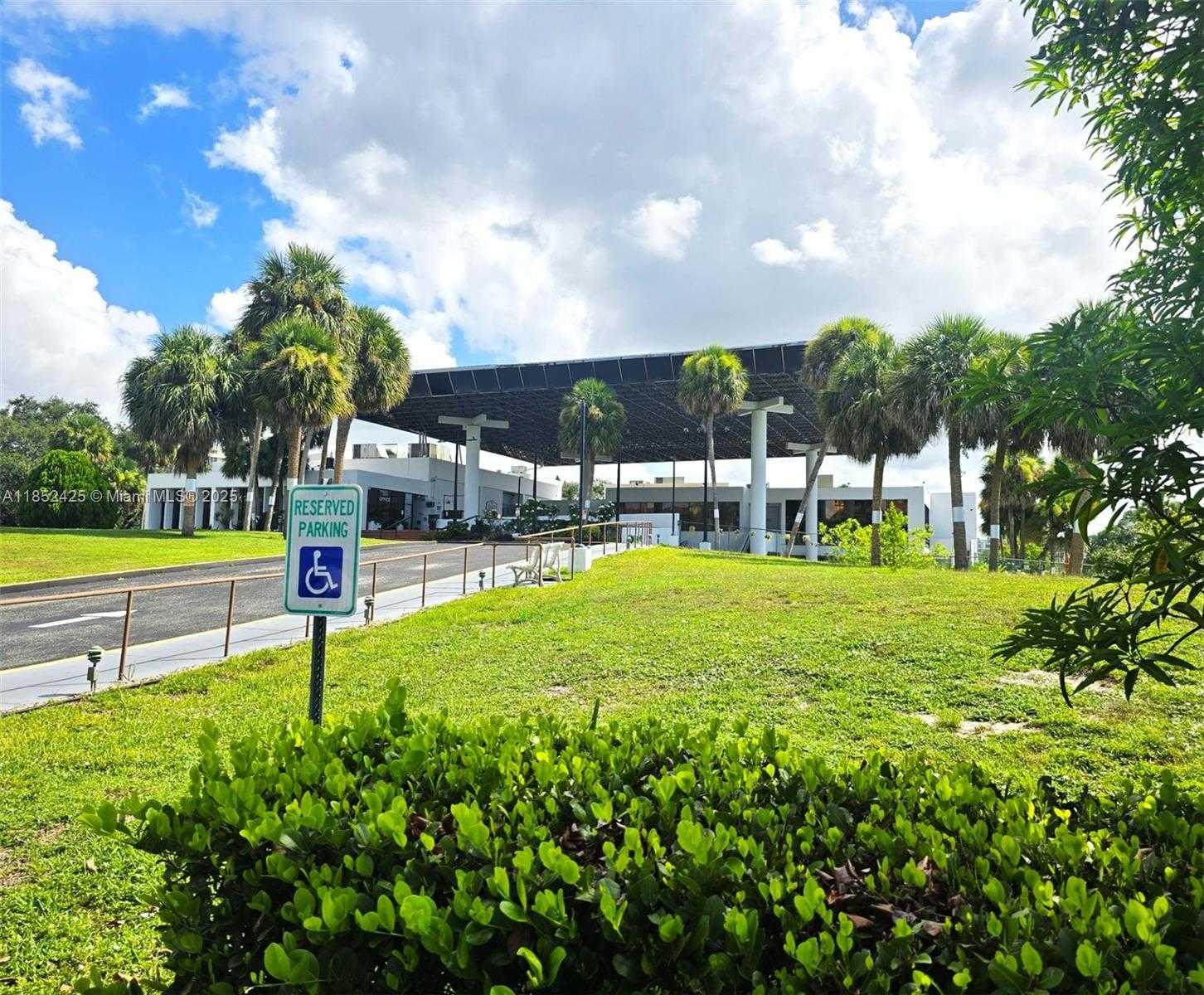 Small Image of 3821 ENVIRON BLVD #610, Lauderhill Number 17