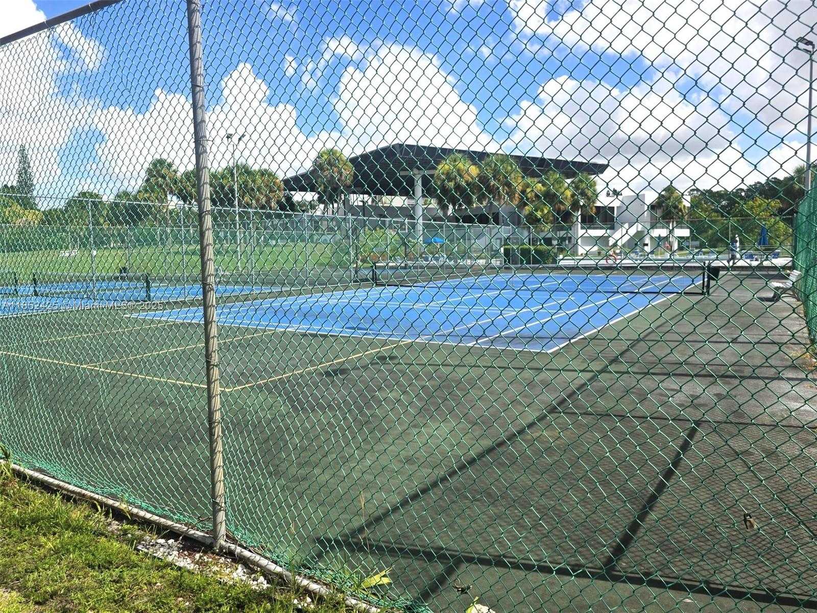 Small Image of 3821 ENVIRON BLVD #610, Lauderhill Number 19
