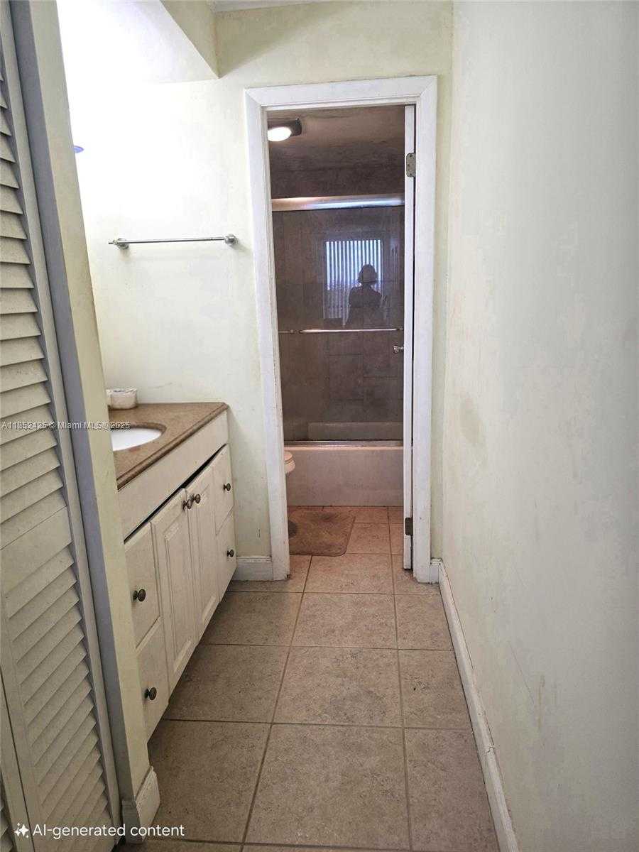 Small Image of 3821 ENVIRON BLVD #610, Lauderhill Number 7