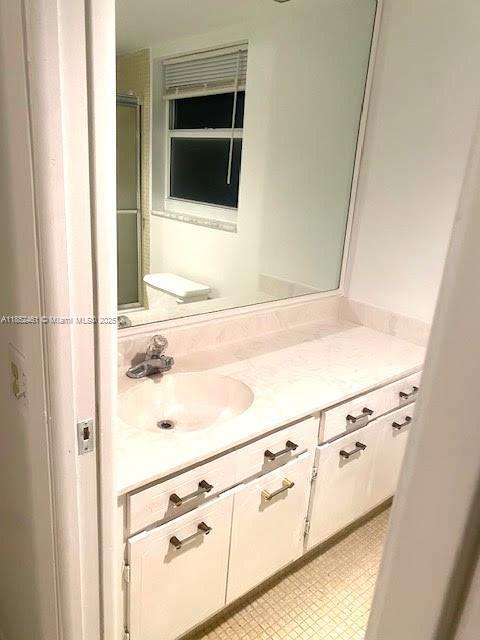 Small Image of 575 OAKS LN #701, Pompano Beach Number 9