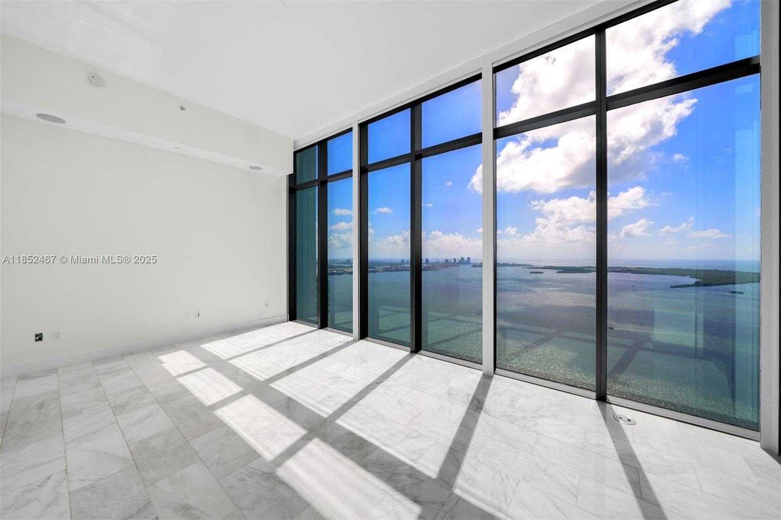 Small Image of 1451 BRICKELL AVE #5302, Miami Number 18