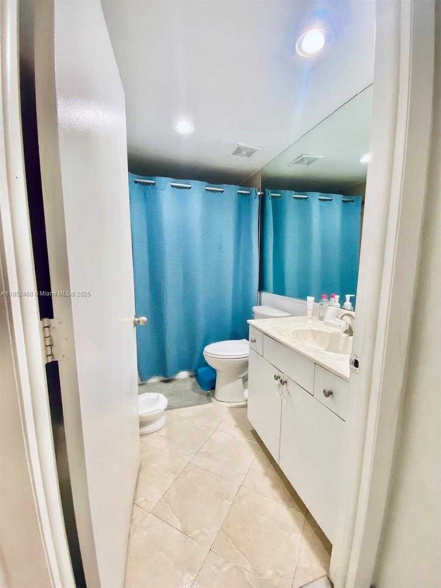 Small Image of 10350 WEST BAY HARBOR DR #2L, Bay Harbor Islands Number 4