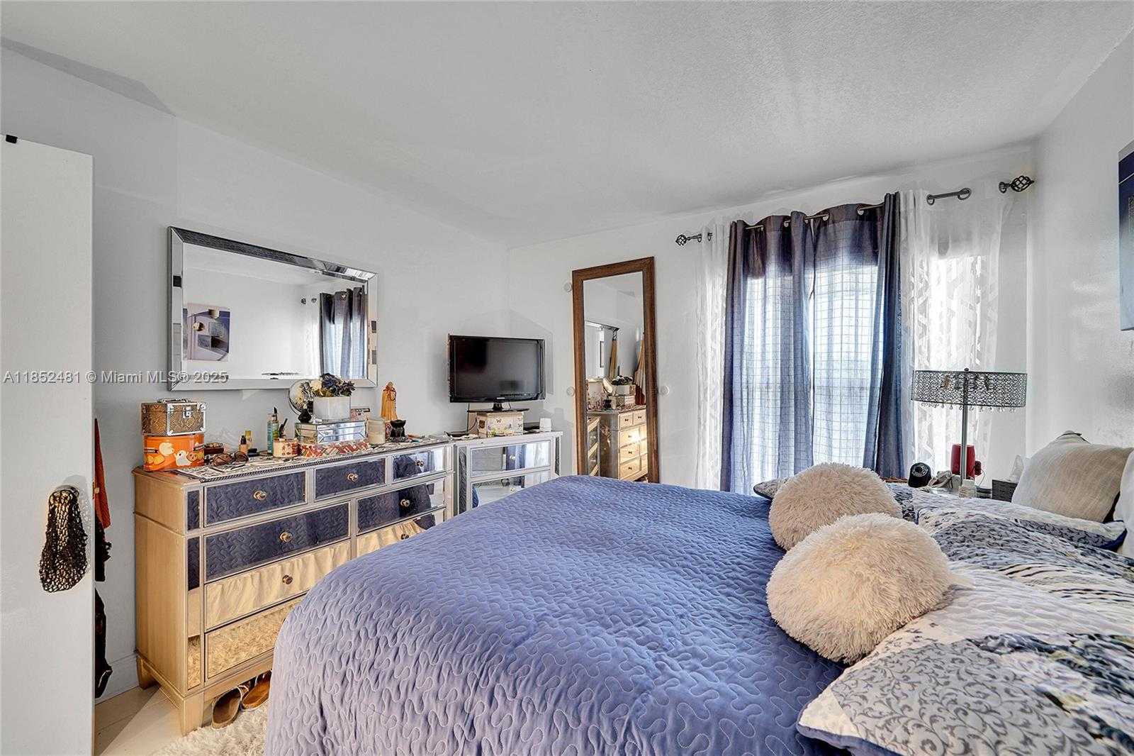 Small Image of 405 SOUTH PINE ISLAND RD #403D, Plantation Number 10