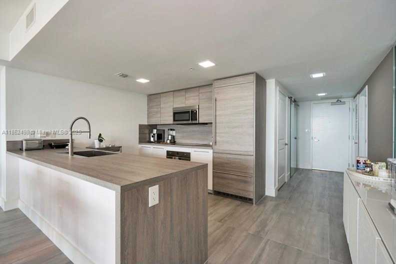 Small Image of 400 SUNNY ISLES BLVD #1616, Sunny Isles Beach Number 4