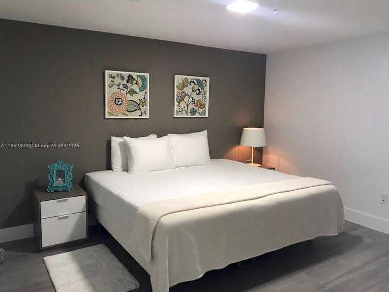 Small Image of 400 SUNNY ISLES BLVD #1616, Sunny Isles Beach Number 7