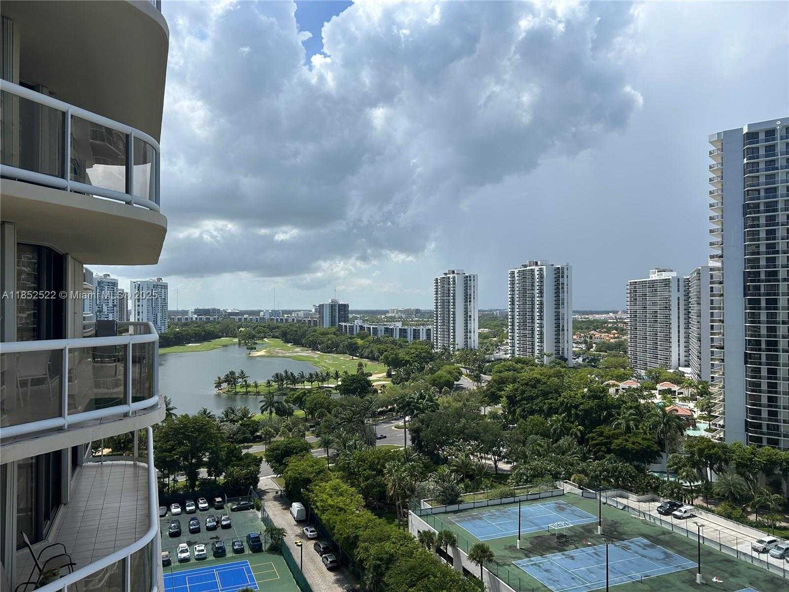 Small Image of 20191 EAST COUNTRY CLUB DR #1605, Aventura Number 4