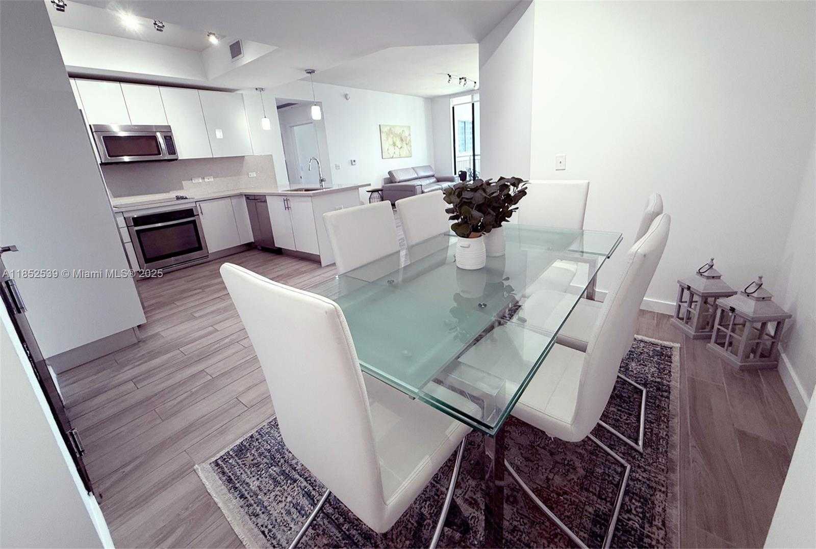 Small Image of 999 SOUTH WEST 1ST AVE #2611, Miami Number 4