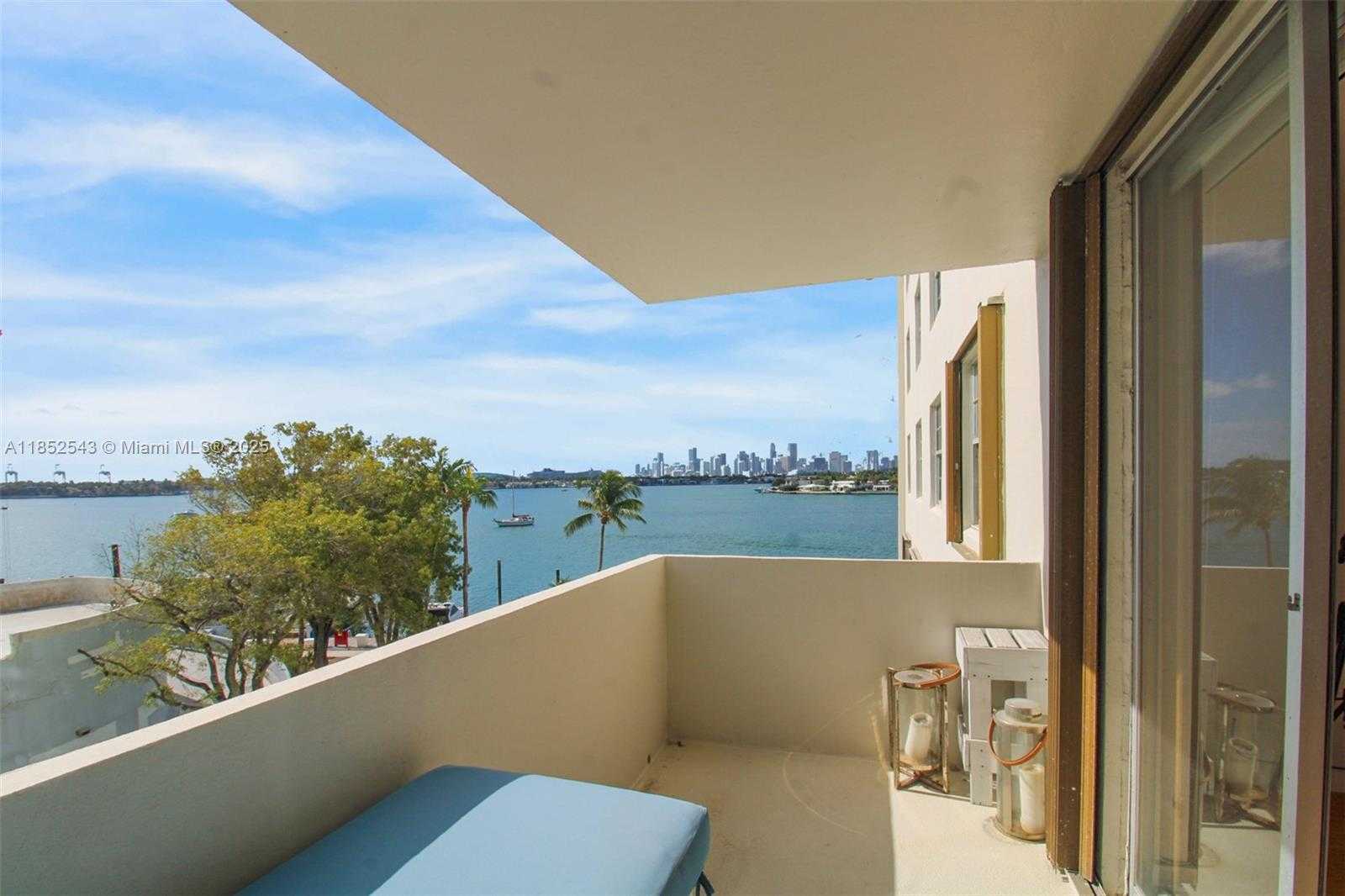 Small Image of 5 ISLAND AVE #4E, Miami Beach Number 2