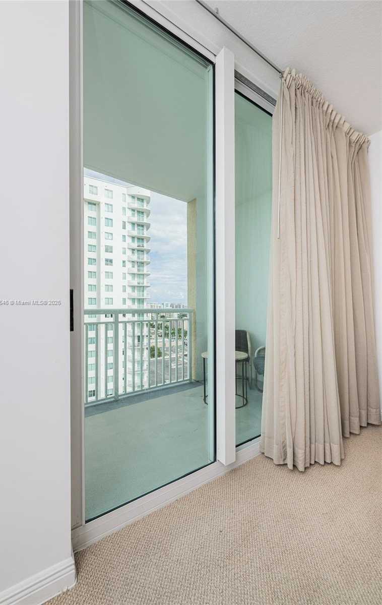 Small Image of 1745 EAST HALLANDALE BEACH BLVD #1804W, Hallandale Beach Number 29