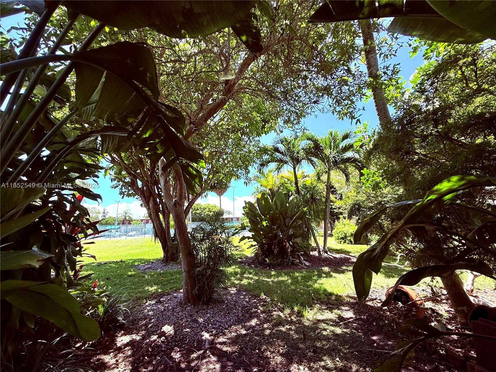 Small Image of 1001 THREE ISLANDS BLVD #34, Hallandale Beach Number 18