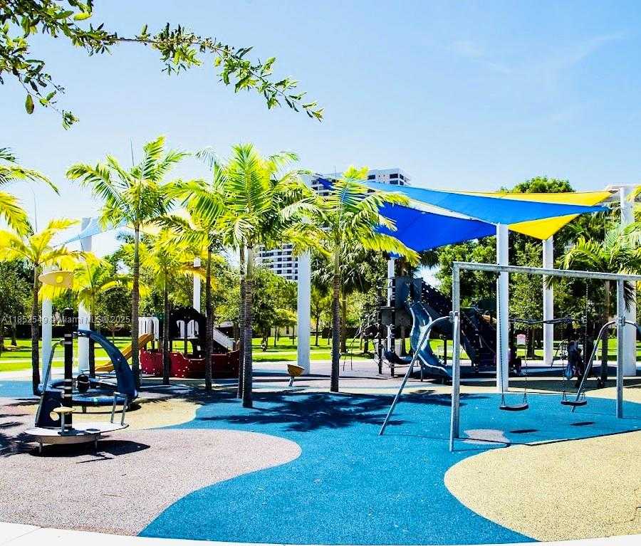 Small Image of 1001 THREE ISLANDS BLVD #34, Hallandale Beach Number 35