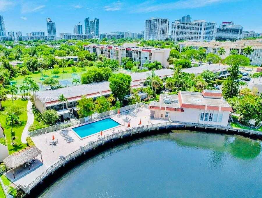 Small Image of 1001 THREE ISLANDS BLVD #34, Hallandale Beach Number 38