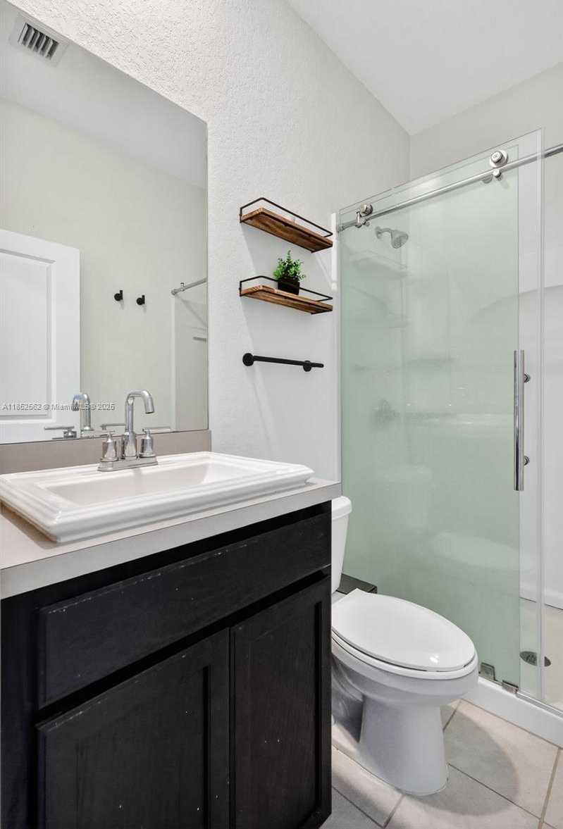 Small Image of 2819 NORTH WEST 181ST ST, Miami Gardens Number 20