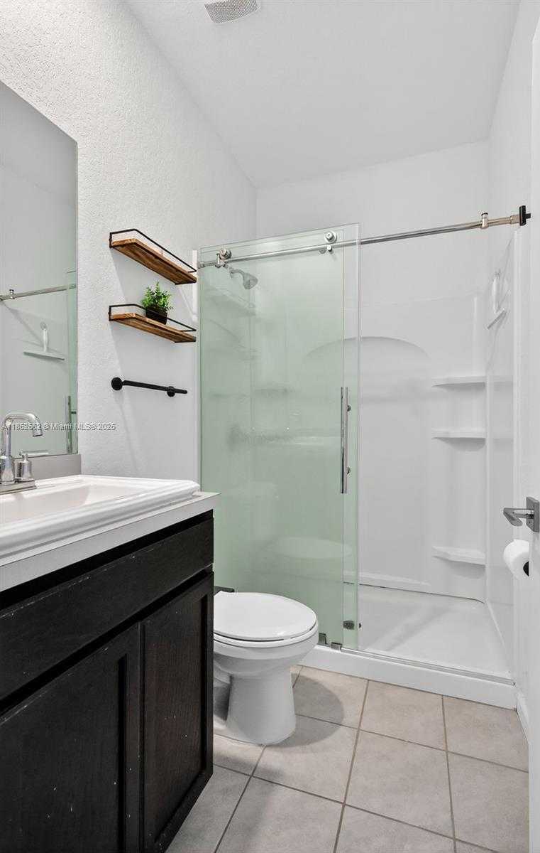 Small Image of 2819 NORTH WEST 181ST ST, Miami Gardens Number 21