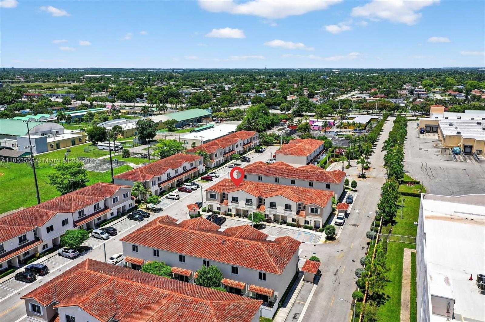 Small Image of 2819 NORTH WEST 181ST ST, Miami Gardens Number 35