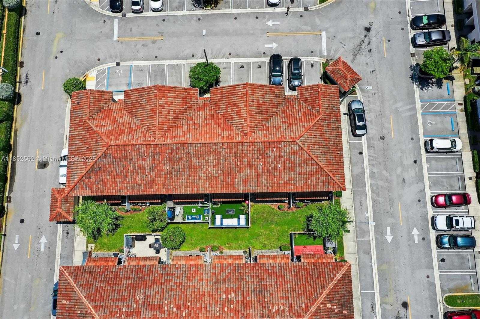 Small Image of 2819 NORTH WEST 181ST ST, Miami Gardens Number 41