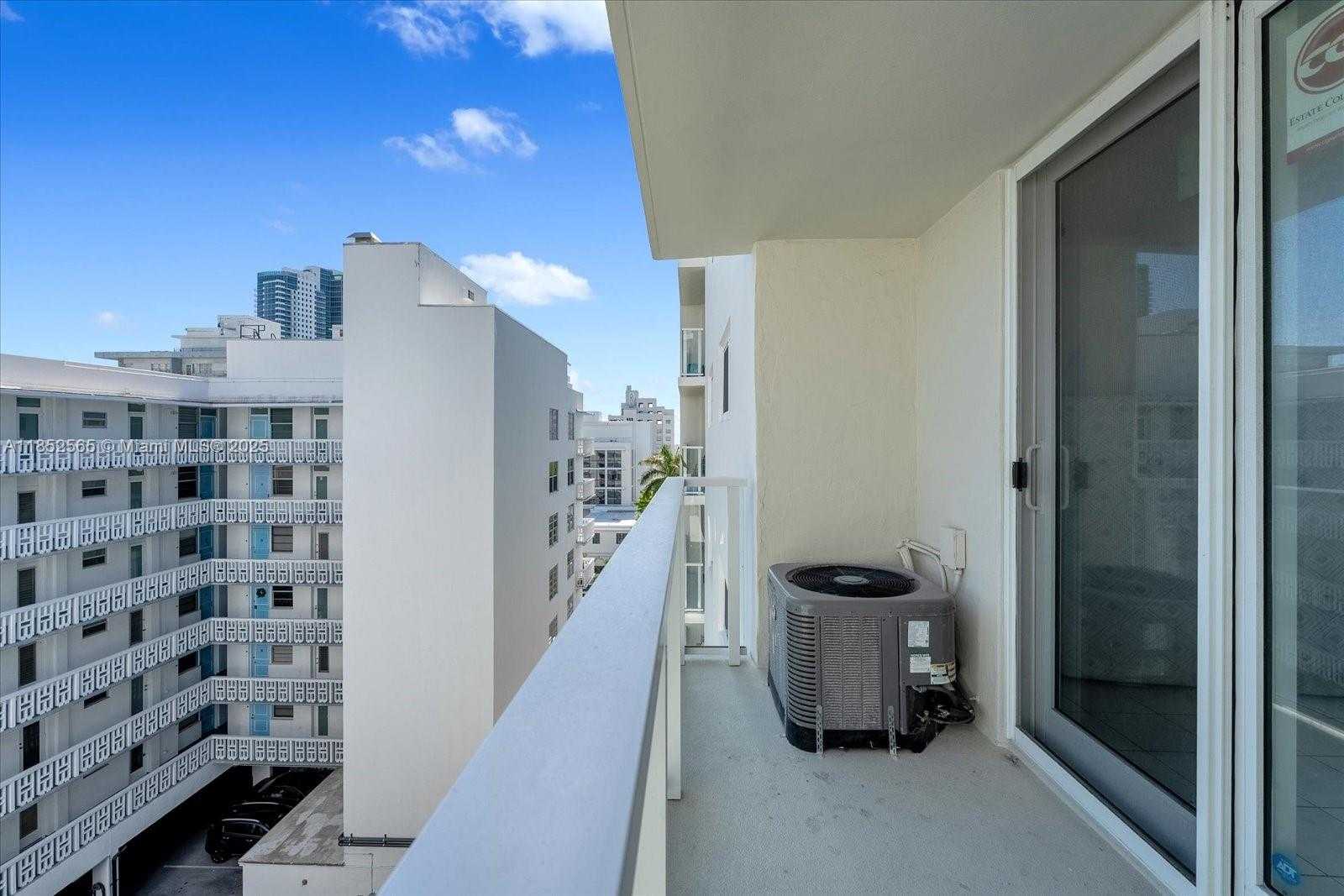 Small Image of 1750 JAMES AVE #7L, Miami Beach Number 16