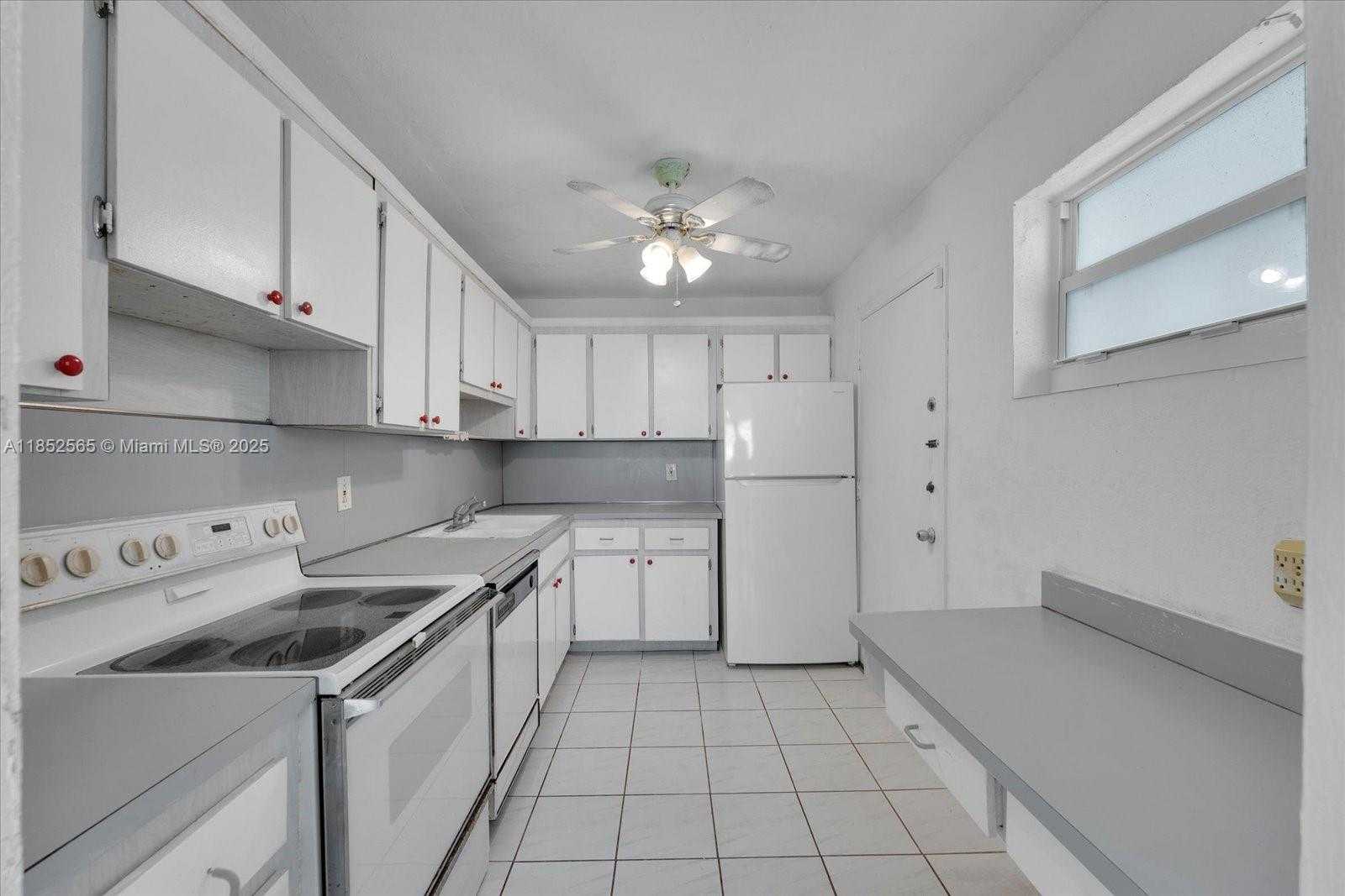Small Image of 1750 JAMES AVE #7L, Miami Beach Number 6