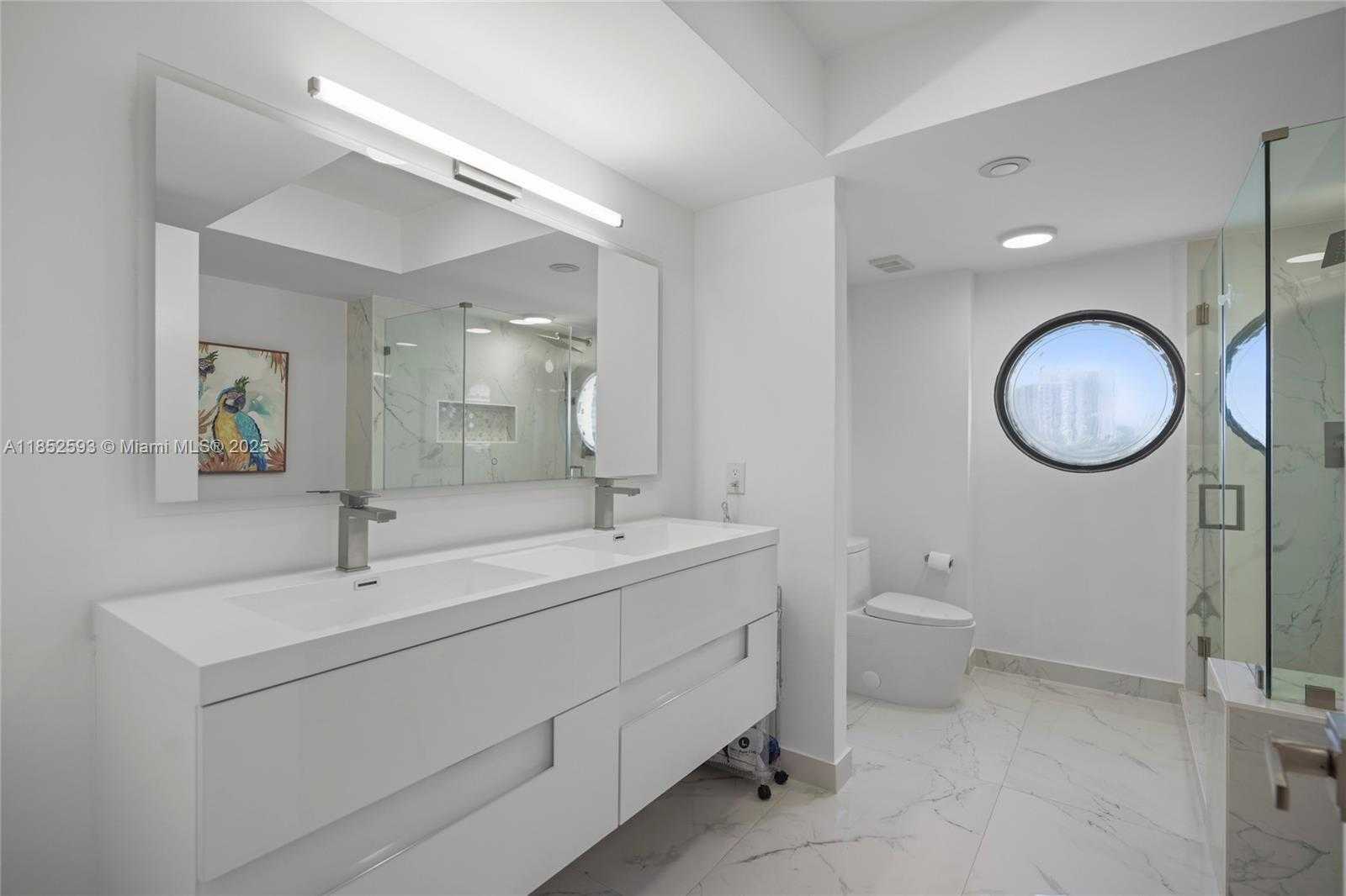 Small Image of 1000 WEST ISLAND BLVD #504, Aventura Number 16