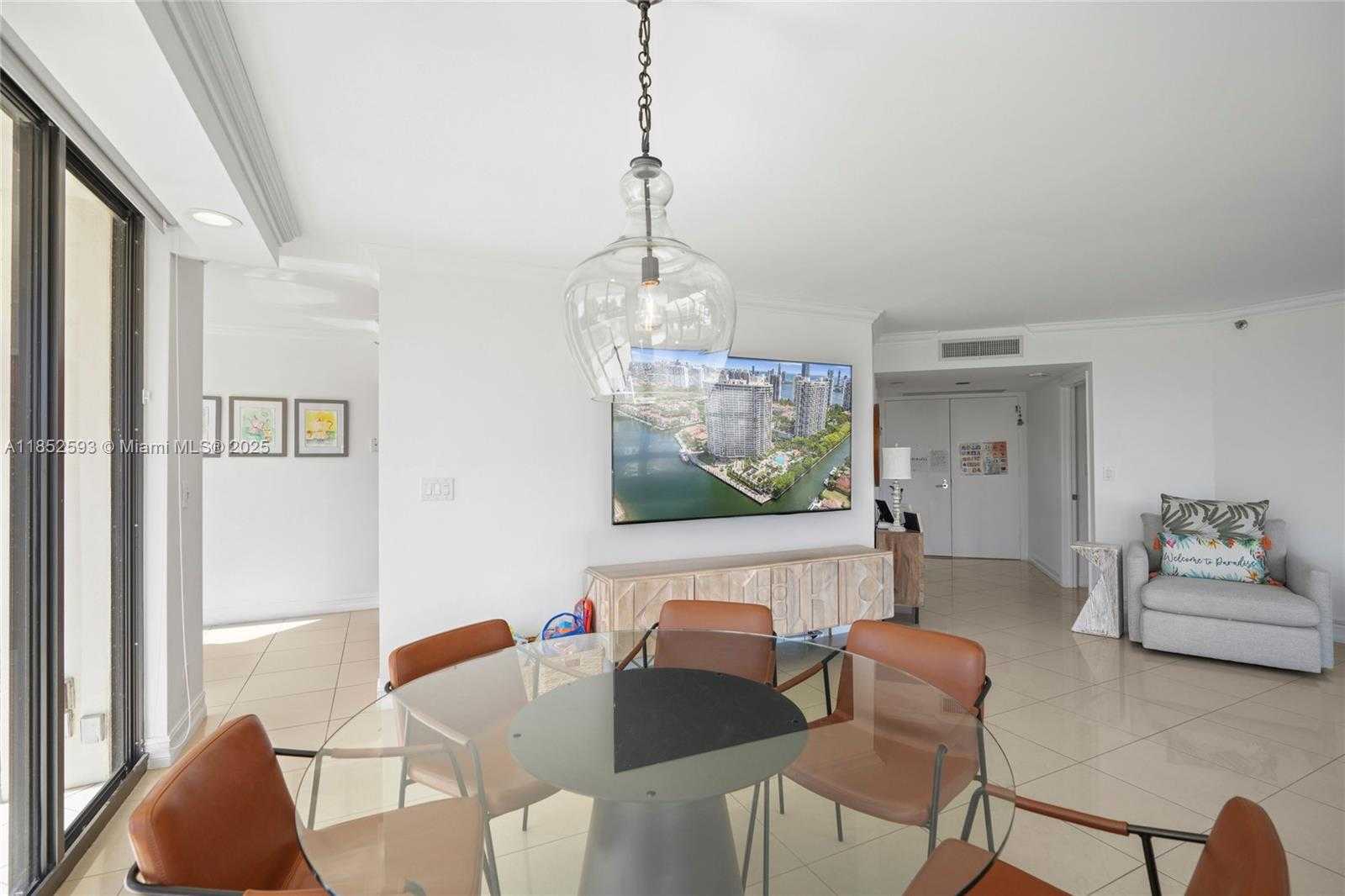Small Image of 1000 WEST ISLAND BLVD #504, Aventura Number 3