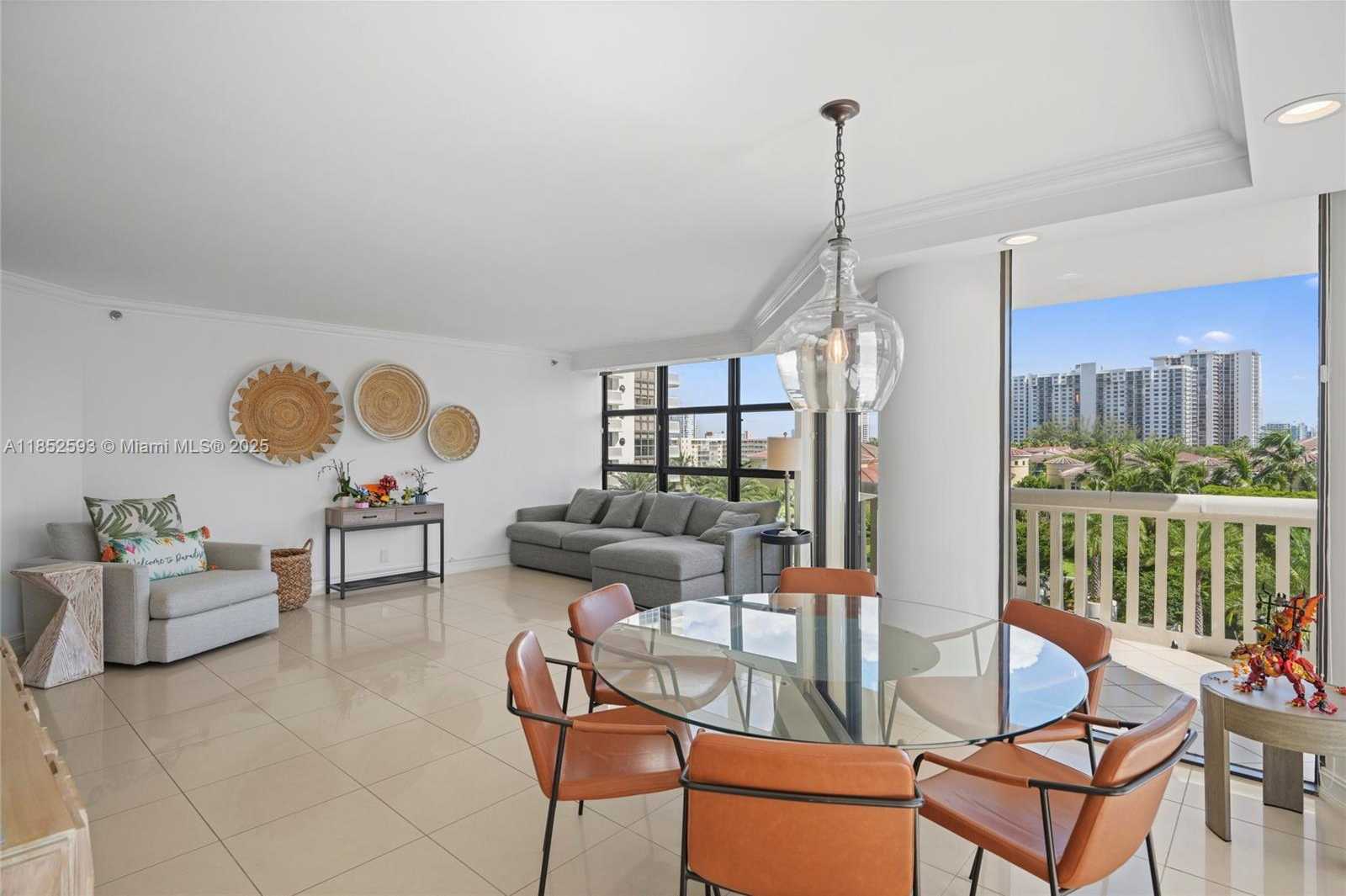 Small Image of 1000 WEST ISLAND BLVD #504, Aventura Number 5