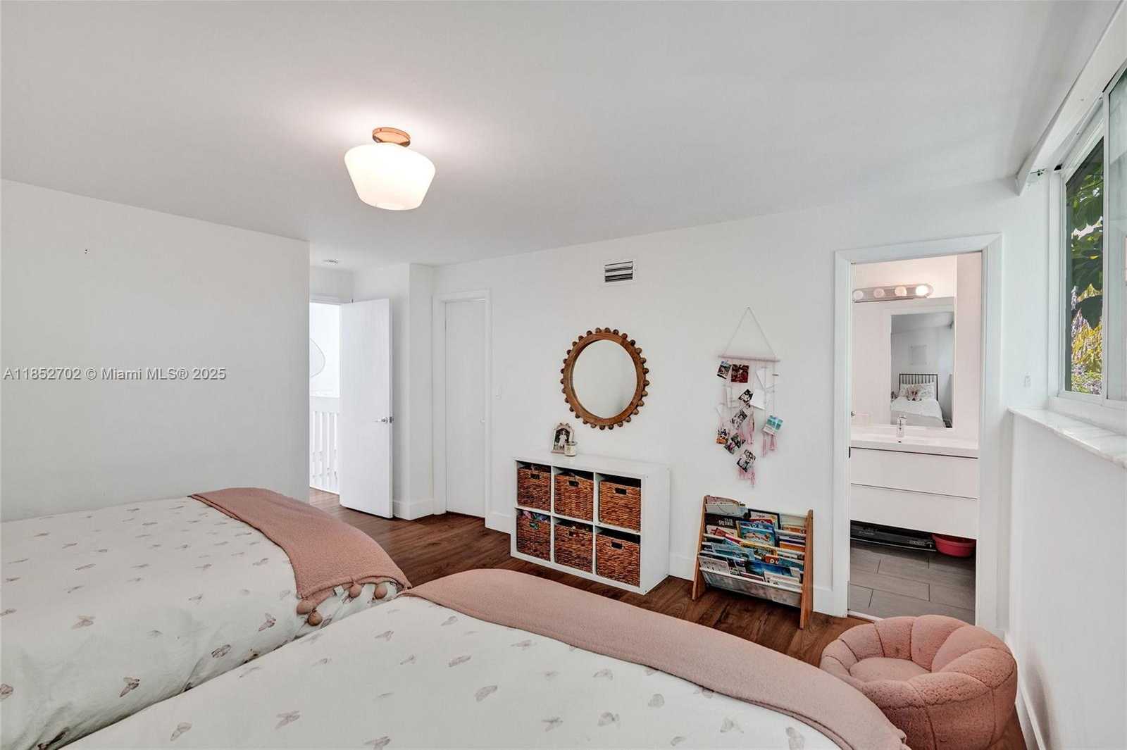 Small Image of 1175 101ST ST #2, Bay Harbor Islands Number 13