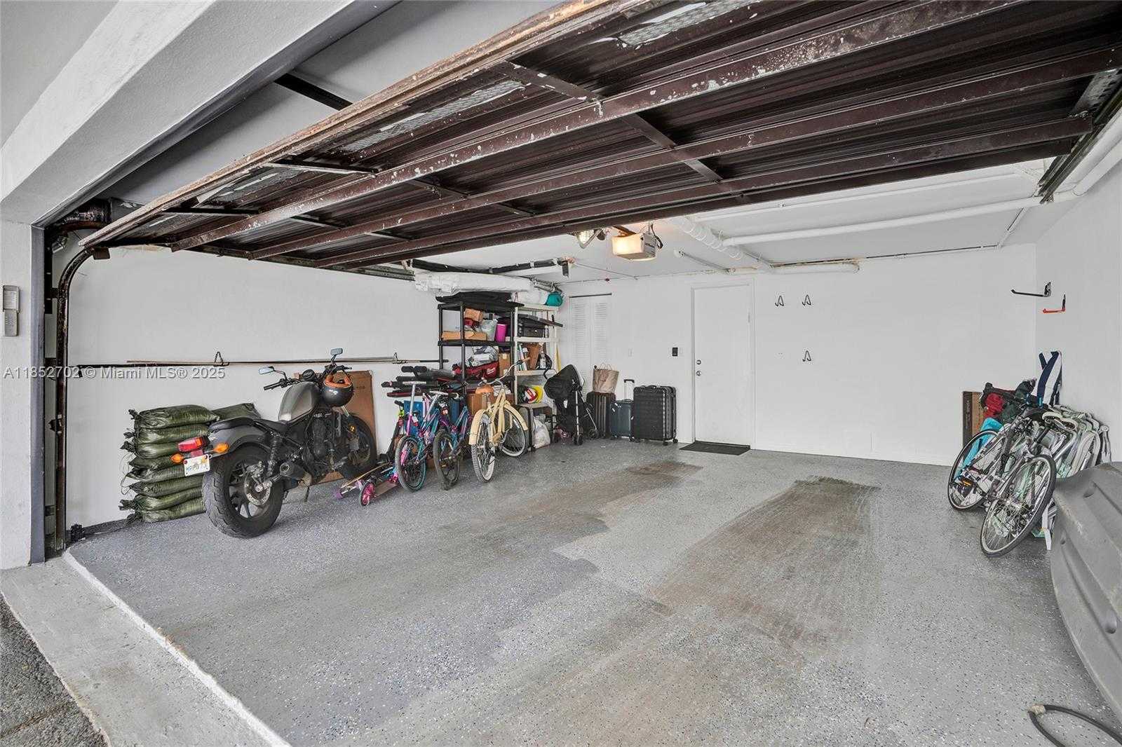Small Image of 1175 101ST ST #2, Bay Harbor Islands Number 27