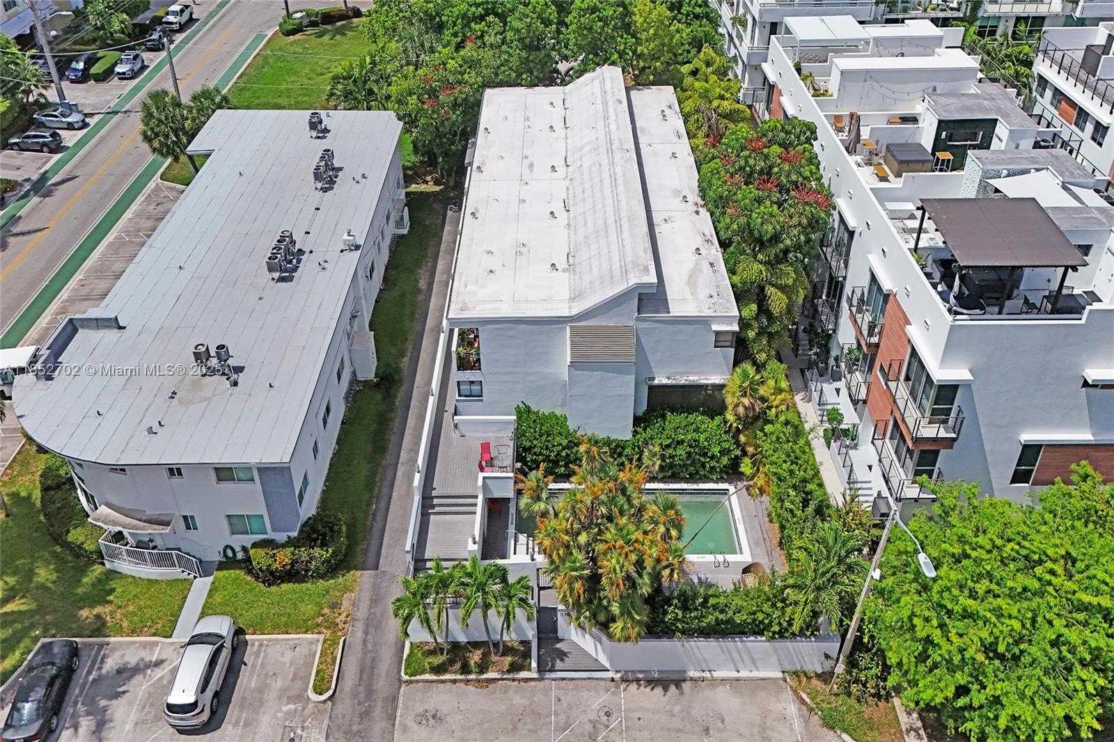 Small Image of 1175 101ST ST #2, Bay Harbor Islands Number 28