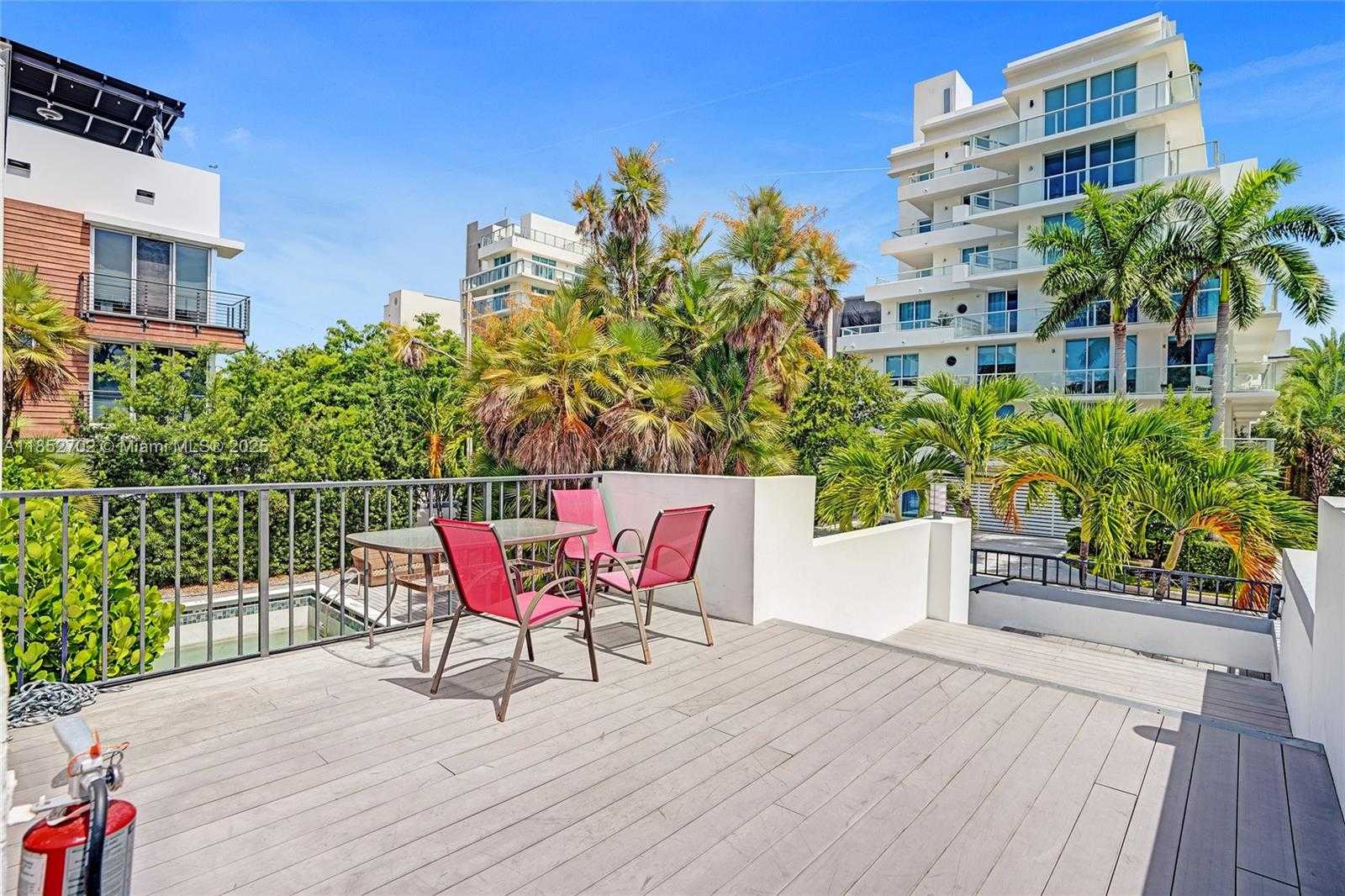 Small Image of 1175 101ST ST #2, Bay Harbor Islands Number 31