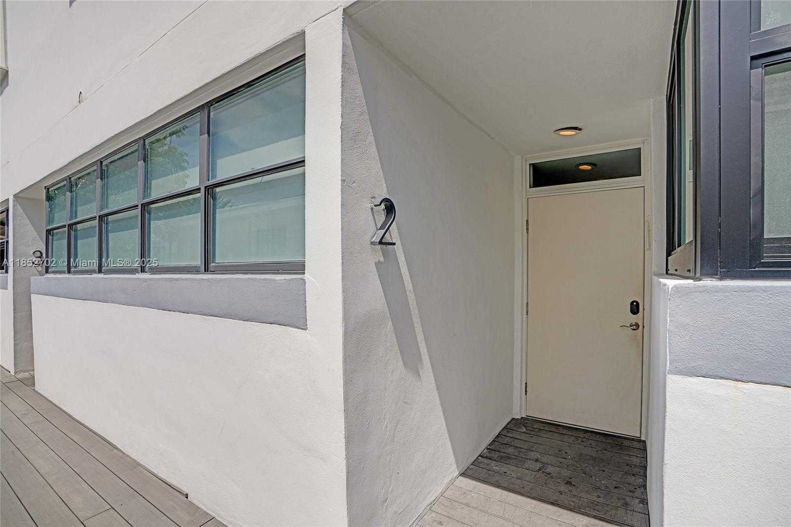Small Image of 1175 101ST ST #2, Bay Harbor Islands Number 36