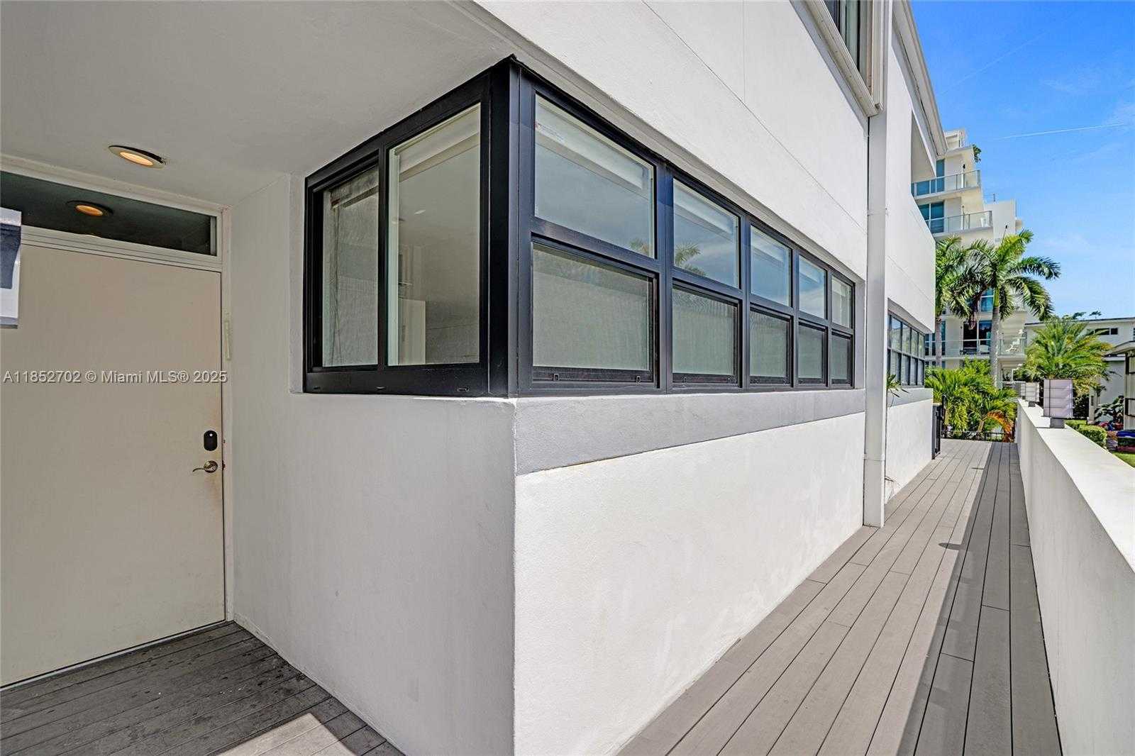 Small Image of 1175 101ST ST #2, Bay Harbor Islands Number 37