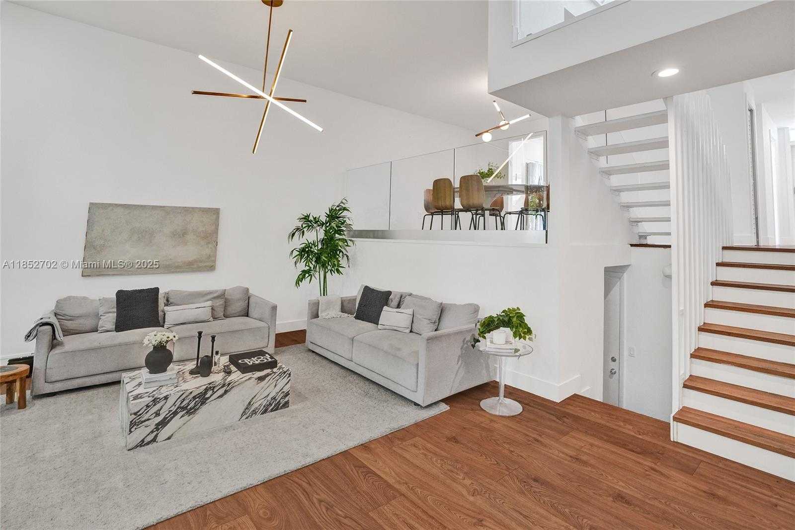 Small Image of 1175 101ST ST #2, Bay Harbor Islands Number 4