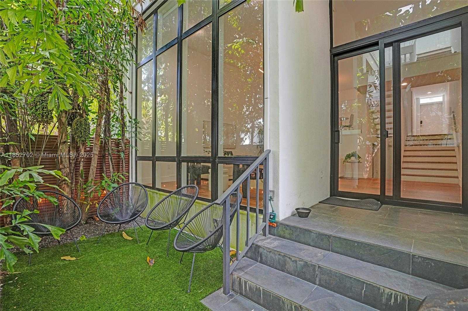 Small Image of 1175 101ST ST #2, Bay Harbor Islands Number 9