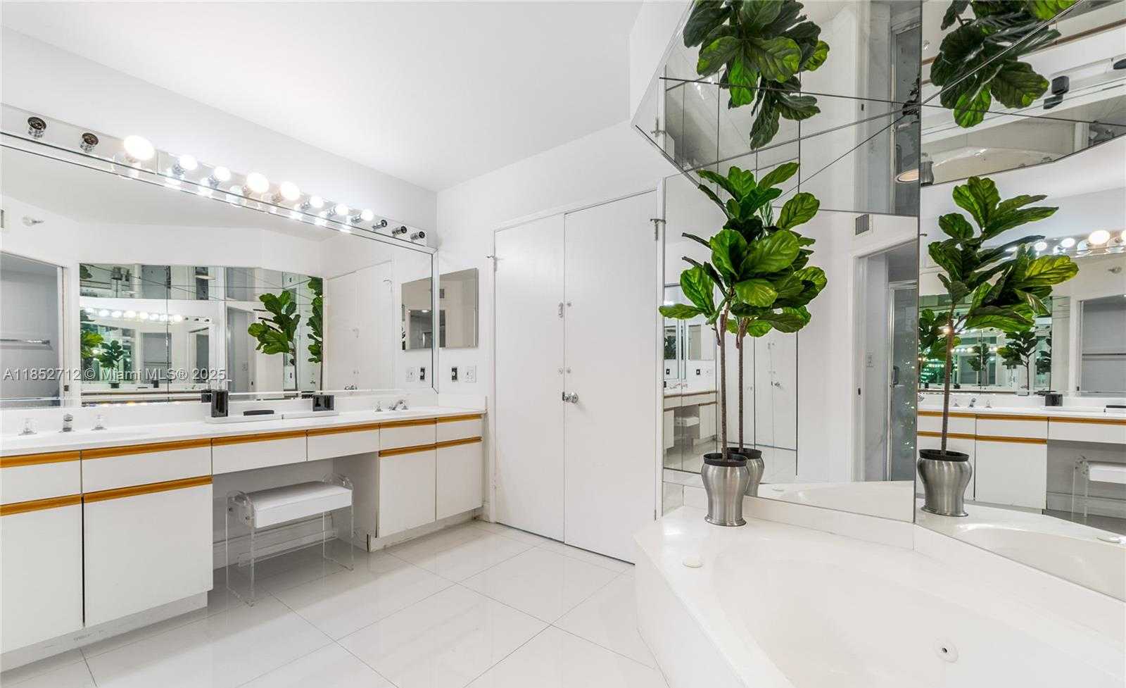 Small Image of 19101 MYSTIC POINTE DR #2607, Aventura Number 11